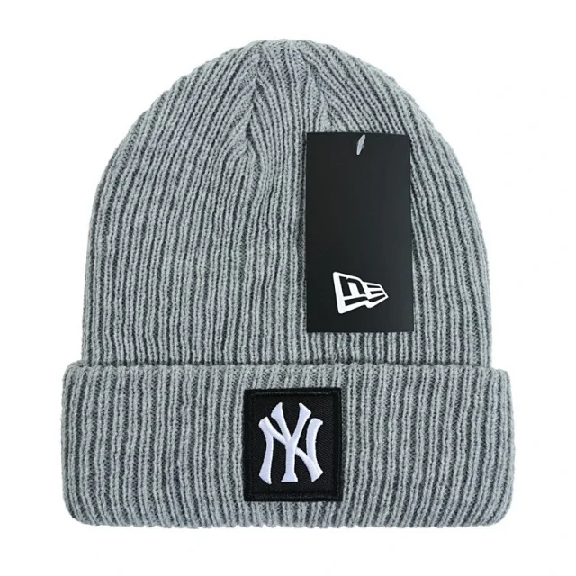 Canada Goose Hats Rib-knit cuffed beanie with Arctic Program patch product detail image 22