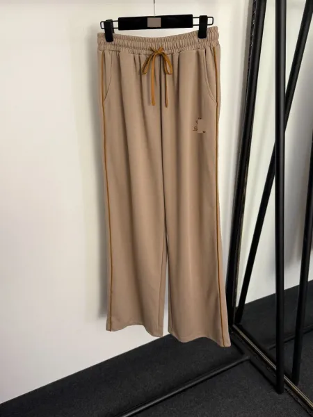 Design Cropped Half-Zip Sweater and Wide-Leg Sweatpants Set Beige - 10