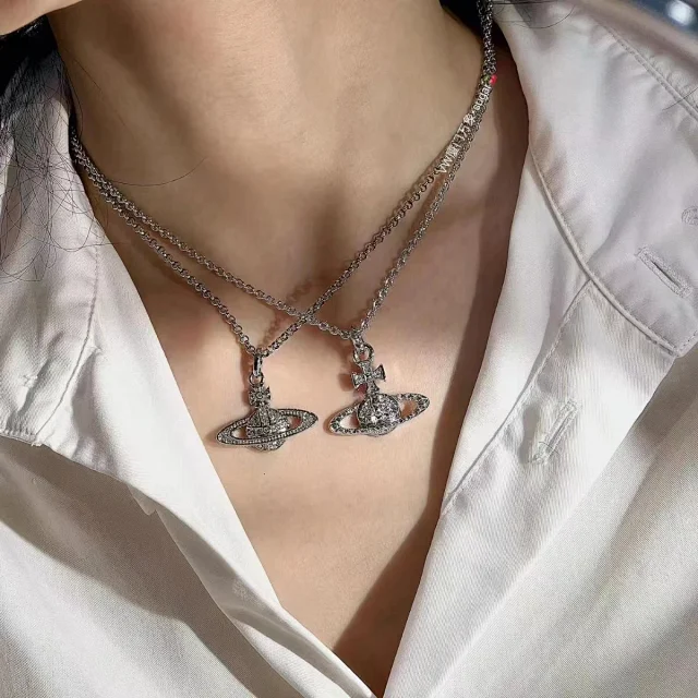 Vivienne Westwood Jewelry Orb and cross pendant necklace product detail image 5