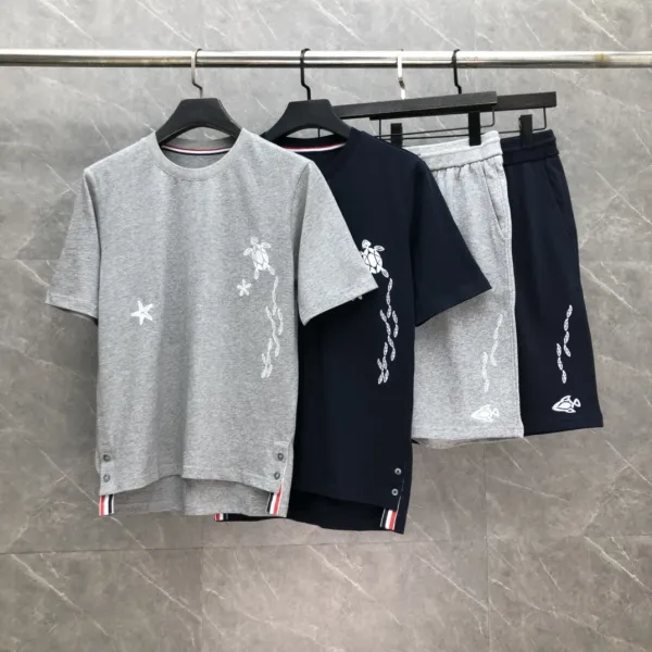 Thom Browne Turtle and Star Embroidered Navy T-Shirt - 10