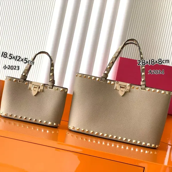Valentino Garavani Rockstud Metallic Silver Tote Bag - 4