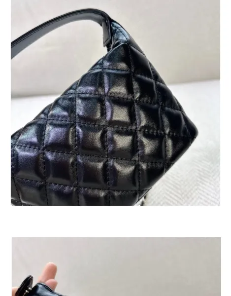 Chanel 22 Bag Black Quilted Leather Shoulder Bag - 18