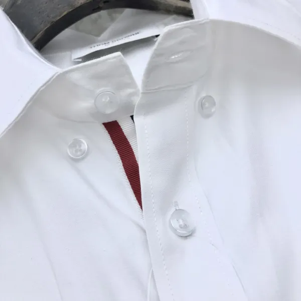 Thom Browne Classic White Shirt with 4-Bar Stripe Sleeve Detail - 26