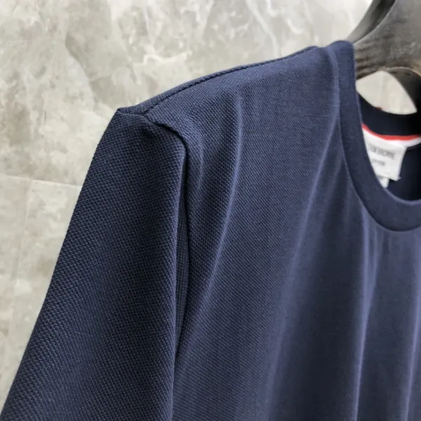 Thom Browne 4-Bar Stripe Navy T-Shirt - 30