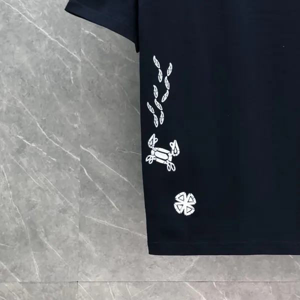Thom Browne Turtle and Star Embroidered Navy T-Shirt - 17