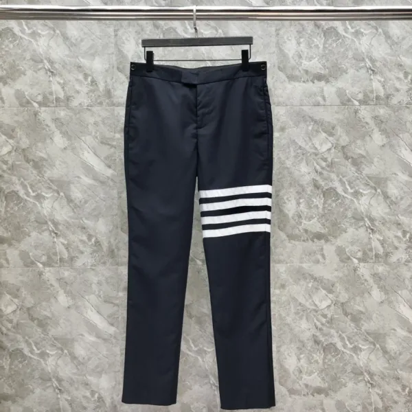 Thom Browne Classic Four-Bar Stripe Navy Blazer - 29
