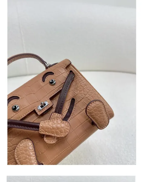 Hermès Mini Kelly Pochette Crocodile Black Handbag - 45