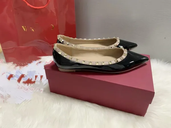 Valentino Garavani Rockstud Flat Black and Nude Leather Mary Jane Shoes - 12