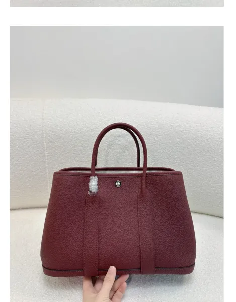 Hermès Picotin Lock in Burgundy Taurillon Leather Handbags - 41