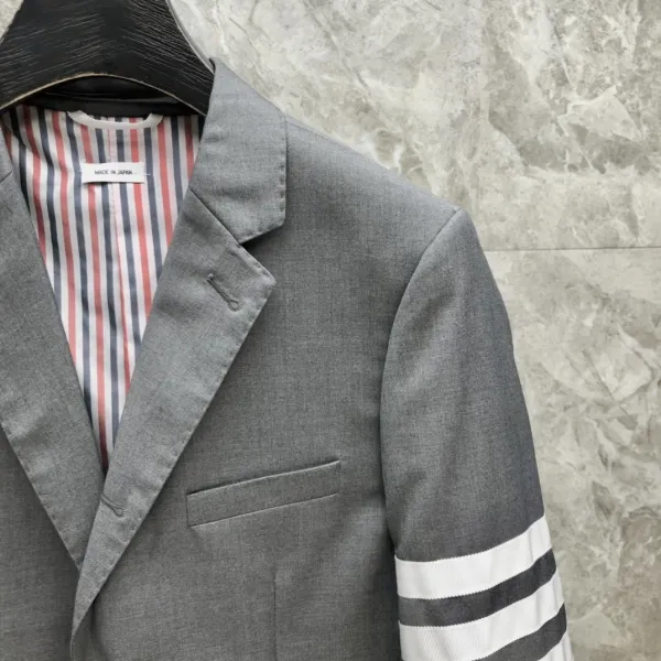 Thom Browne Classic Four-Bar Stripe Navy Blazer - 5