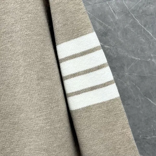 Thom Browne 4-Bar Stripe Crewneck Sweater Gray - 31