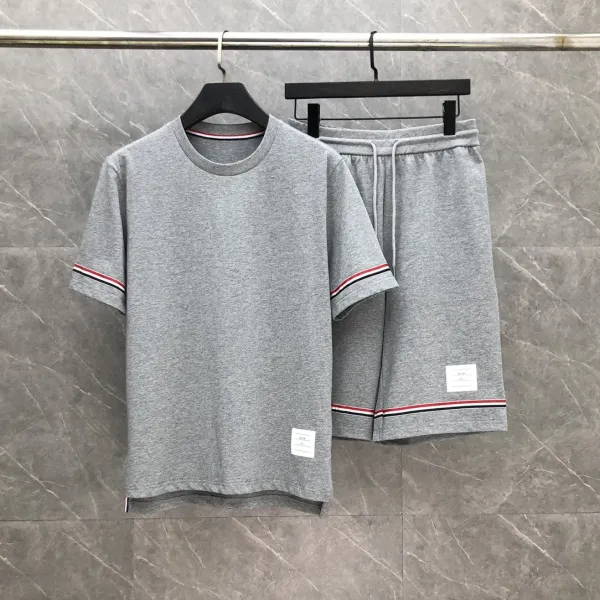 Thom Browne Classic Four-Bar Stripe Navy T-Shirt - 31