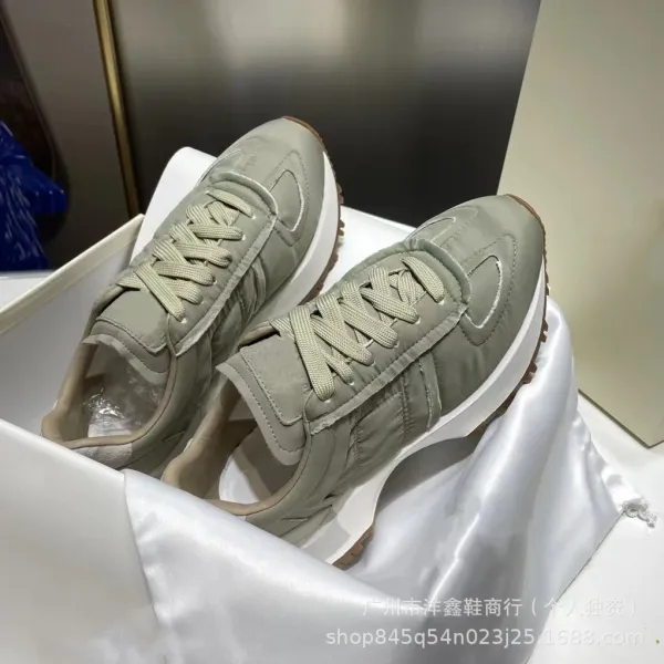 Maison Margiela Tabi Sneaker Black Beige Chunky Sneakers - 33