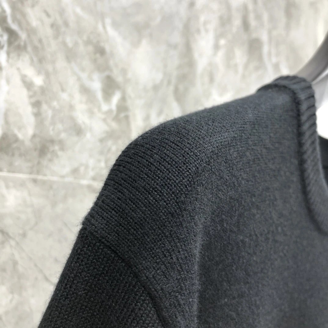 Thom Browne 4-Bar Stripe Crewneck Sweater Beige - 37