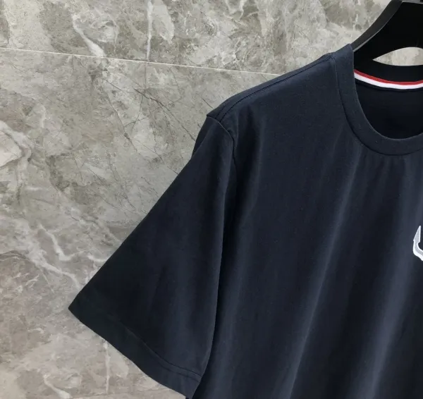 Thom Browne Anchor Embroidered Navy T-Shirt - 25