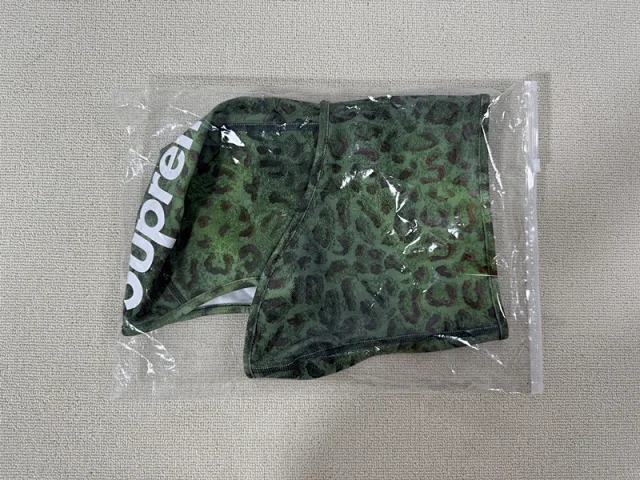 Supreme Hats Thermochromic Balaclava product detail image 1