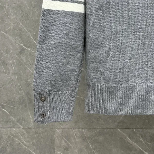 Thom Browne 4-Bar Stripe Crewneck Sweater Gray - 40