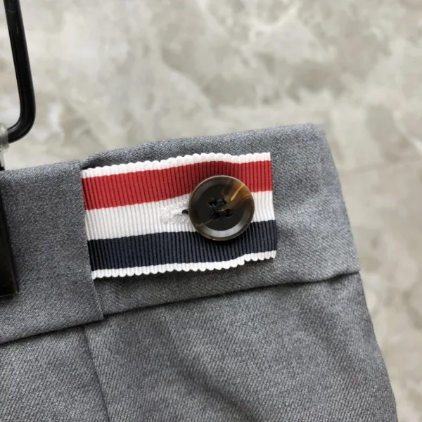 Thom Browne Classic Four-Bar Stripe Navy Blazer - 28