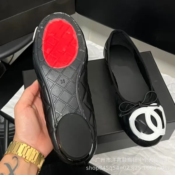 Chanel CC Logo Quilted Ballet Flats Black and White Shoes - 10
