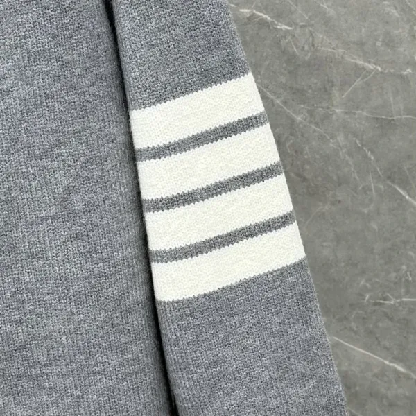 Thom Browne 4-Bar Stripe Crewneck Sweater Gray - 39