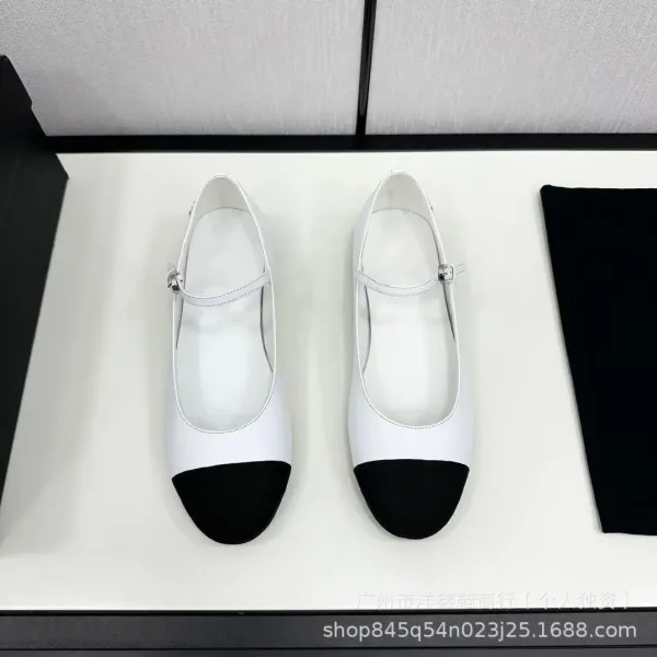 Chanel Mary Jane Block Heel White and Black Leather Shoes - 3