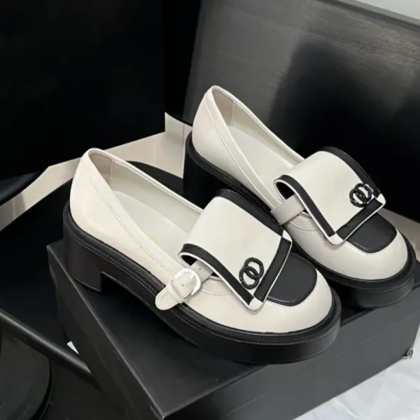 Chanel CC Logo Loafers White and Black Leather Platform Loafers - 7