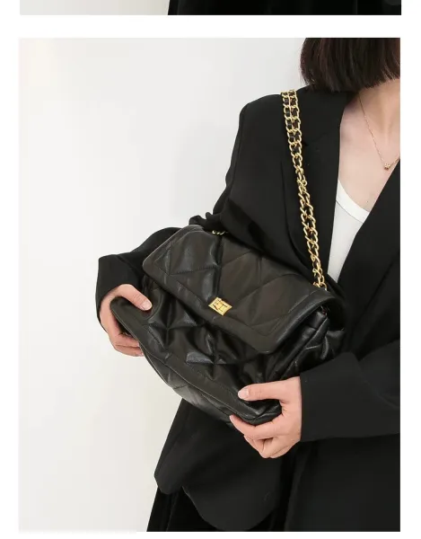 Chanel 19 Bag Black Quilted Leather Chain Shoulder Bag - 8