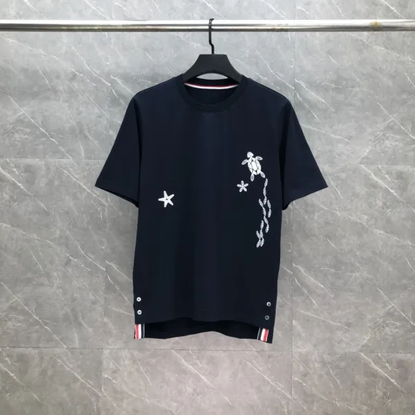Thom Browne Turtle and Star Embroidered Navy T-Shirt - 12
