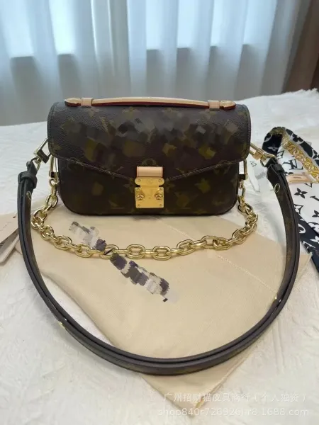 Louis Vuitton Monogramouflage Pochette Métis Chain Bag Multicolor - 1