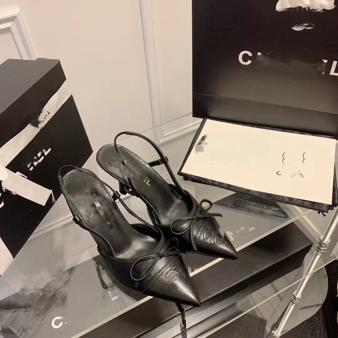 Chanel Two-Tone Bow Slingback Heels - 18