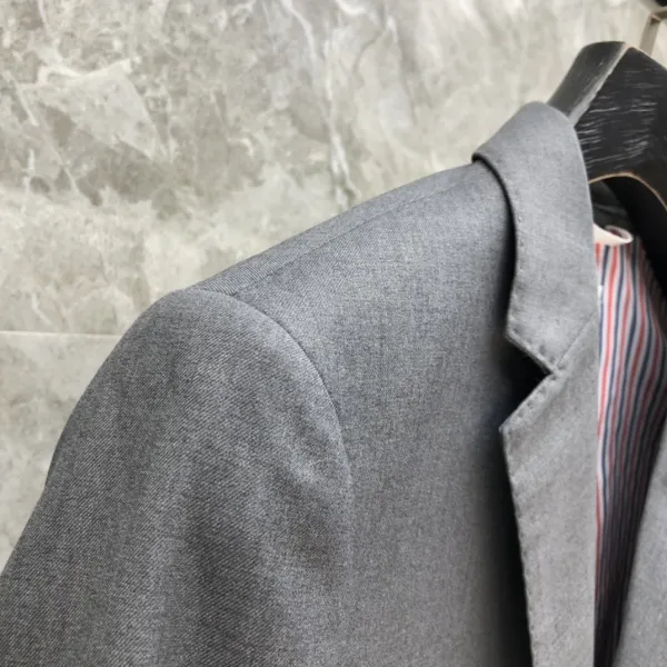 Thom Browne Classic Four-Bar Stripe Navy Blazer - 7