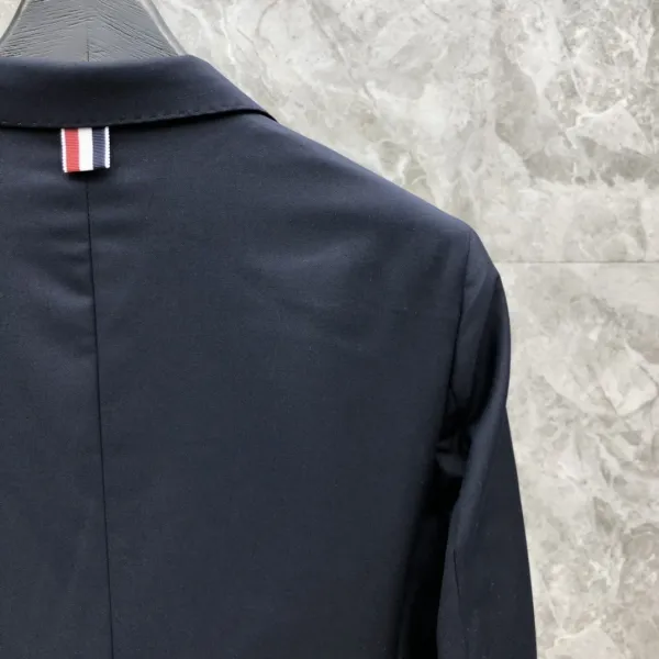 Thom Browne Classic Four-Bar Stripe Navy Blazer - 14