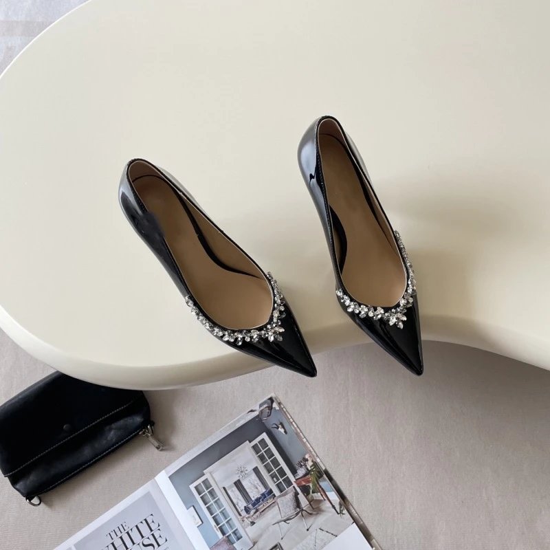 Saint Tears Pearl-Embellished Patent Leather Pointed-Toe Flats Brown - 15