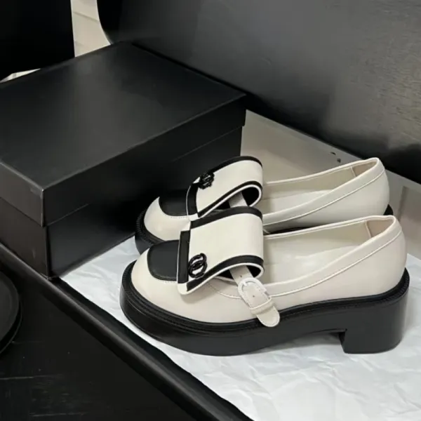 Chanel CC Logo Loafers White and Black Leather Platform Loafers - 4