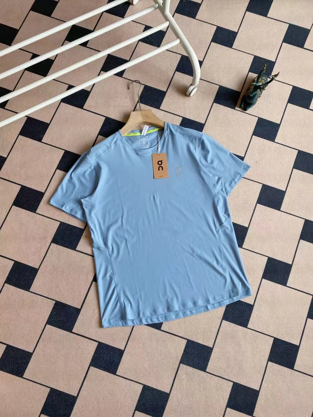 On Running Cloudswift Tech T-Shirt Gray - 6