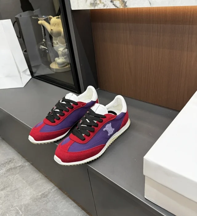 CELINE Sneakers Triomphe embroidered lace-up product detail image 7