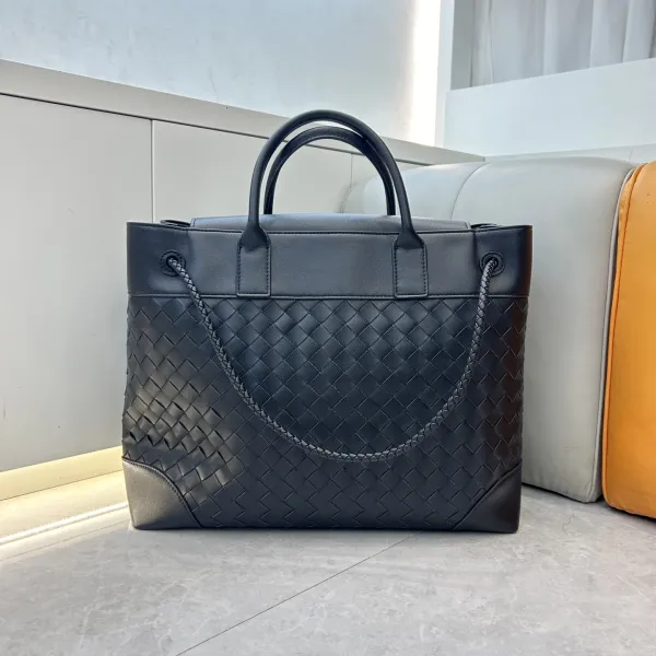 Bottega Veneta Cassette Tote Burgundy Woven Leather Handbag - 10