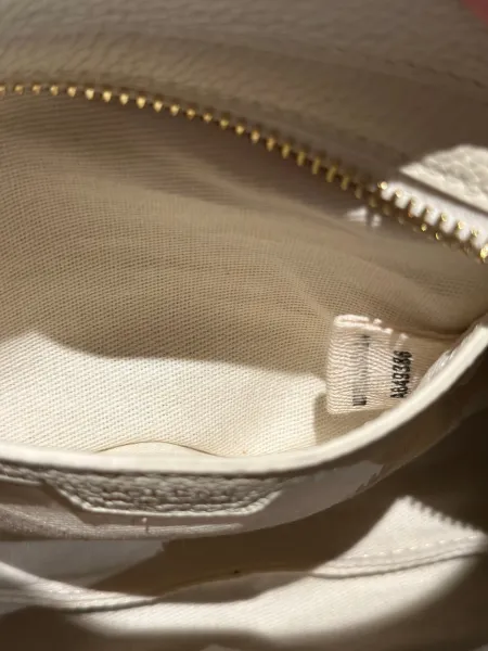 Bottega Veneta Jodie Bag Off-White Pebbled Leather Hobo Bag - 19