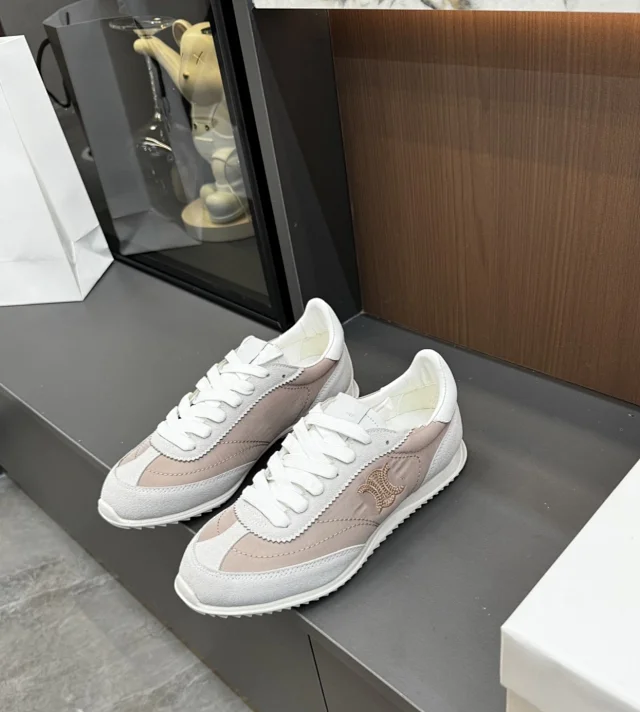 CELINE Sneakers Triomphe embroidered lace-up product detail image 18
