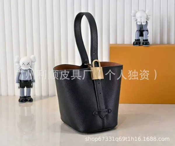 Louis Vuitton Monogram Canvas Card Holder x Tan Leather Bucket Bag Set - 9