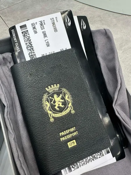 Balenciaga Passport Holder Black Leather Accessory - 16