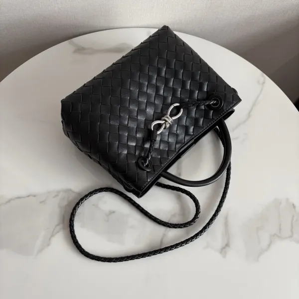 Bottega Veneta The Pouch Black Woven Leather Tote Bag - 22