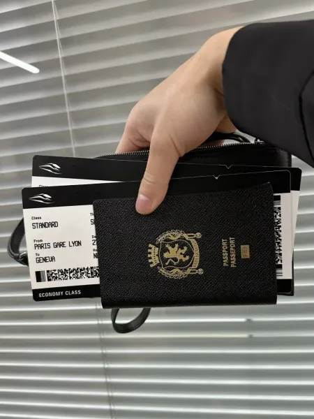 Balenciaga Passport Holder Black Leather Accessory - 9