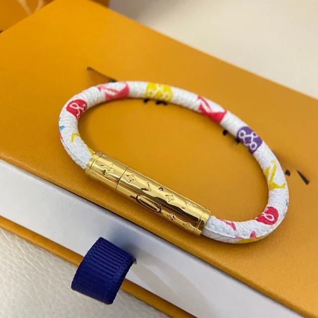 Louis Vuitton Jewelry Multicolor Monogram Cord Bracelet with Gold-Tone Clasp product detail image 3