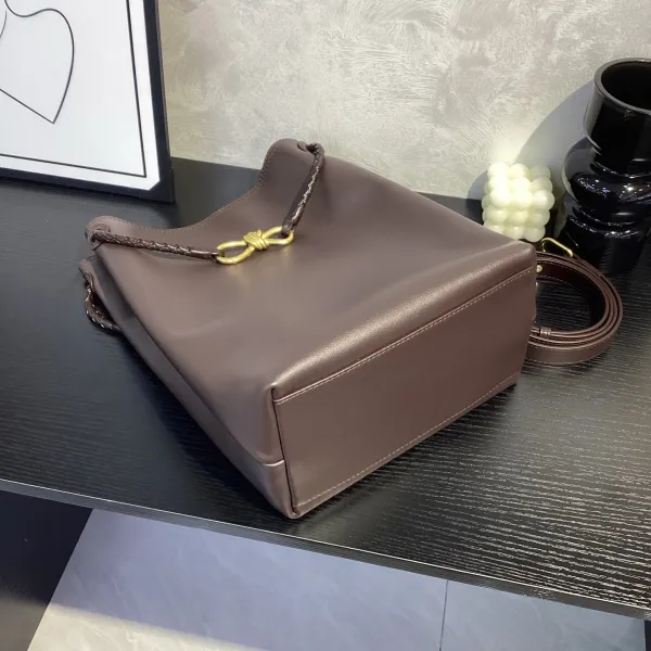 Bottega Veneta The Knot Bucket Bag Chocolate Brown Leather - 20