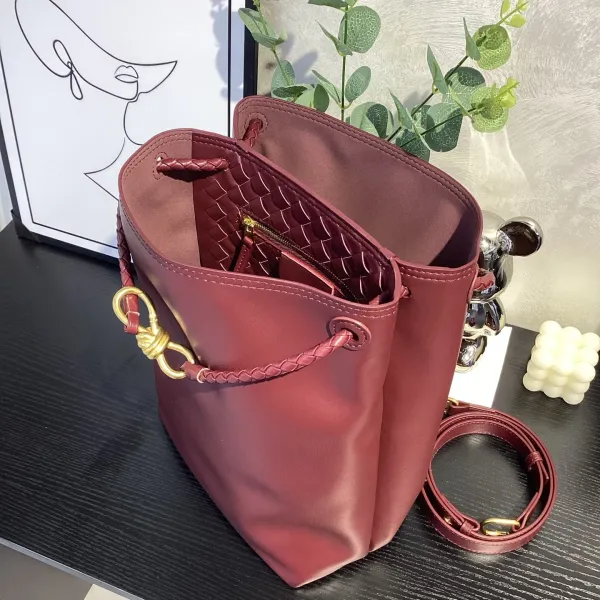 Bottega Veneta The Knot Bucket Bag Chocolate Brown Leather - 31