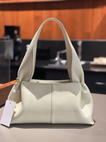 Bottega Veneta Jodie Bag Off-White Pebbled Leather Hobo Bag - 13