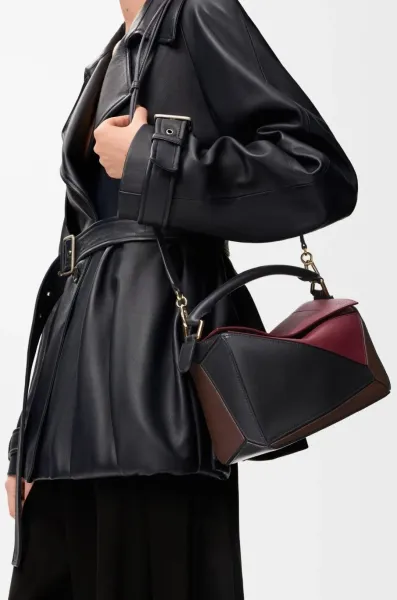 Loewe Puzzle Bag Black and White Leather Shoulder Bag - 4