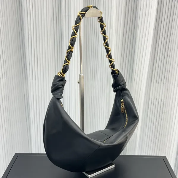 Bottega Veneta The Pouch Hobo Bag Black - 11