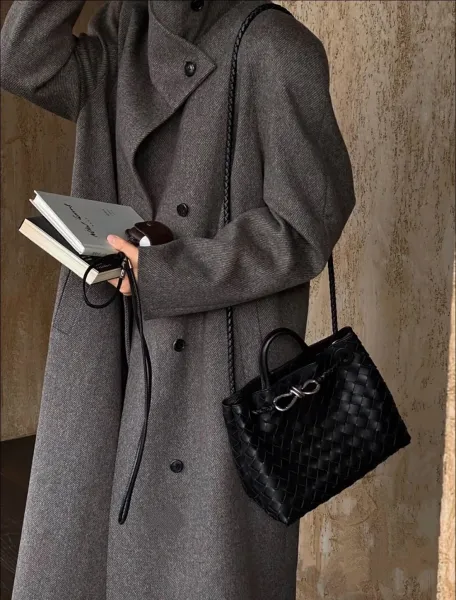 Bottega Veneta The Pouch Black Woven Leather Tote Bag - 9